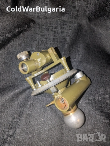 Съветски артилерийски компас (WW2), реновиран в България през Студената война, снимка 2 - Антикварни и старинни предмети - 52562720