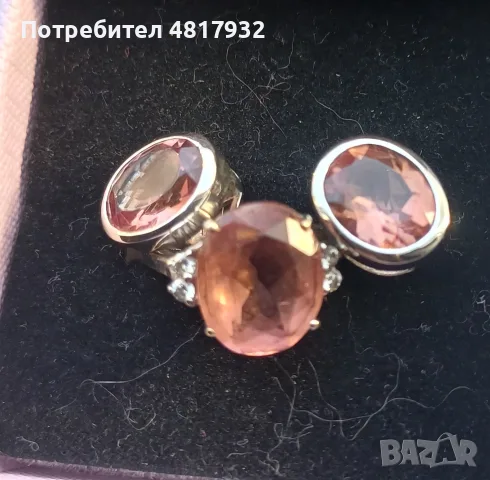 Златен пръстен 14 карата, бяло злато, султанит, диаманти.