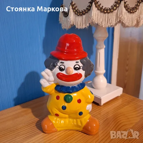 Авторска керамична касичка-клоун от Швеция