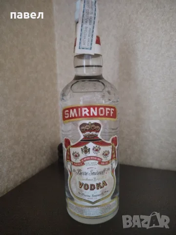 smirnoff ретро водка неотваряна с бандерол , снимка 4 - Антикварни и старинни предмети - 55976614
