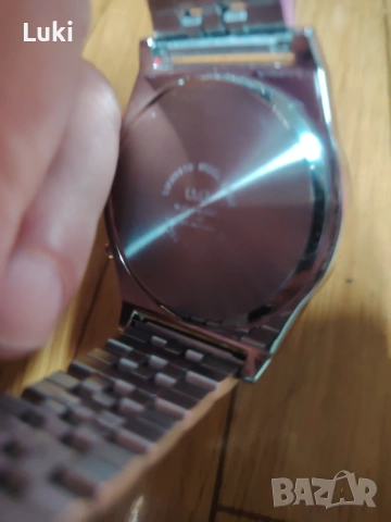 Часовник Q&Q A48A 002PY, снимка 4 - Мъжки - 53931995