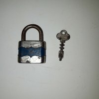 Стар катинар с ключе, снимка 1 - Антикварни и старинни предмети - 29163372