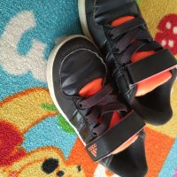 Маратонки Adidas 29 номер, снимка 11 - Детски маратонки - 32073048