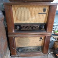 Старо лампово радио Родина-2 броя, снимка 1 - Антикварни и старинни предмети - 38010401