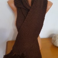 Ръчно плетен класически  шал, снимка 2 - Шалове - 30906040