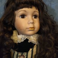 Голяма колекционерска порцеланова кукла 2, снимка 6 - Колекции - 34067030