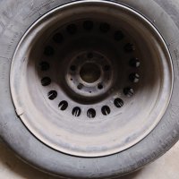 Летни гуми с джанти  w124, снимка 2 - Гуми и джанти - 42369221