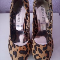 Леопардови дамски обувки на ток уникален стилен модел , снимка 4 - Дамски обувки на ток - 36780289