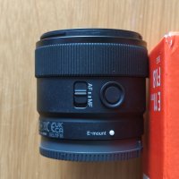 Sony E 11mm f/1.8 G, снимка 2 - Обективи и филтри - 40336359