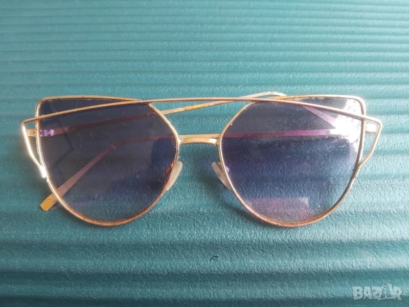 Дамски слънчеви очила с метални рамки, снимка 1