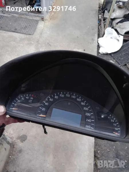 Табло километраж  за Мерцедес С220 143к.с 2002г , снимка 1
