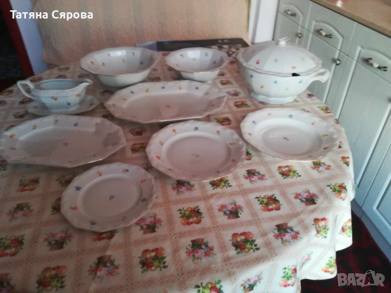 Сервиз за хранене за 12 души, снимка 1