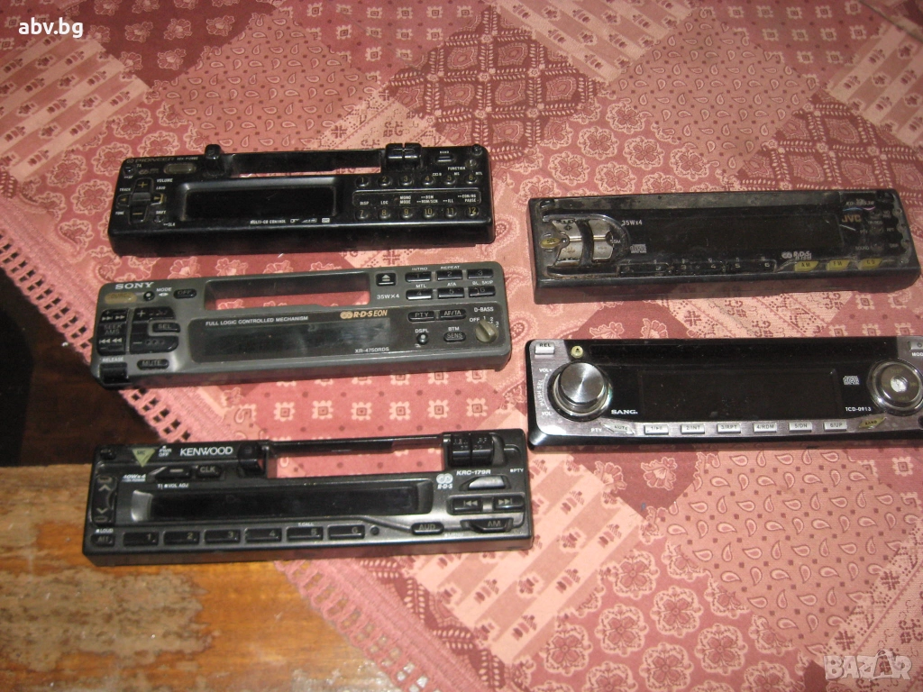 панели за авторадио касетофони, снимка 1