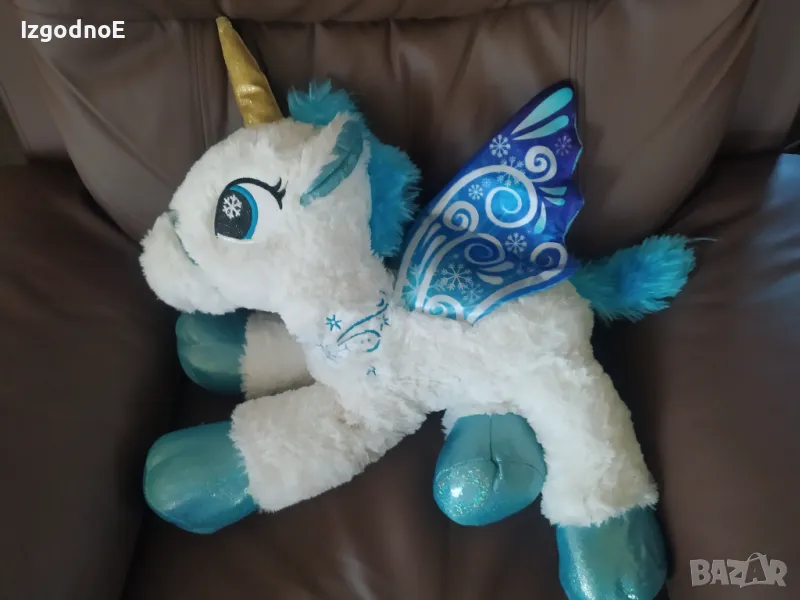 Плюшена играчка еднорог със снежни крила, снимка 1