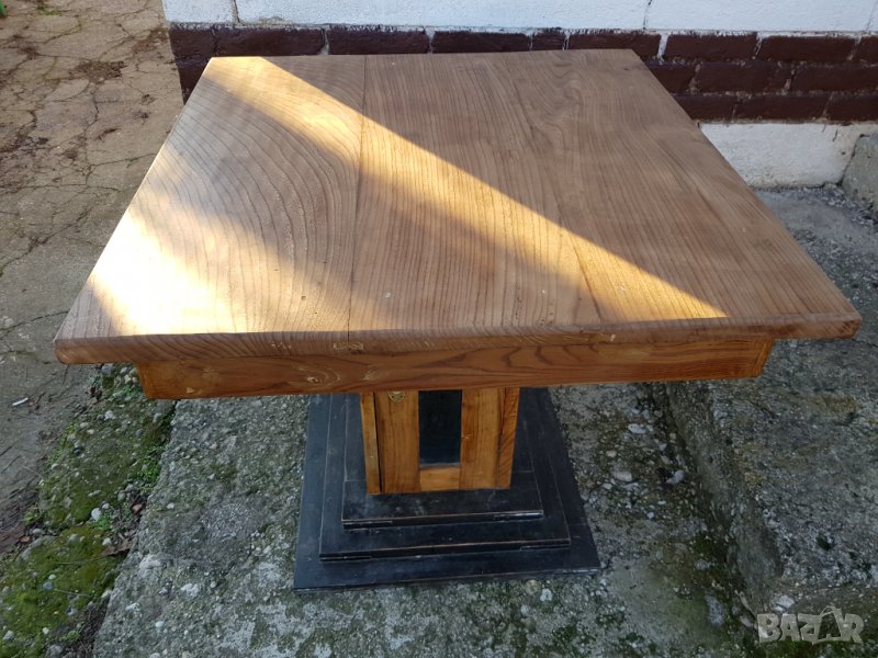 Стара маса направена от бряст, снимка 1