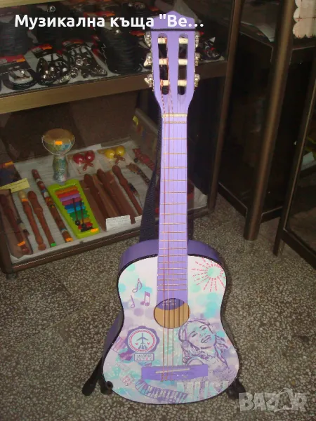 Китара /детска/ с колан, снимка 1