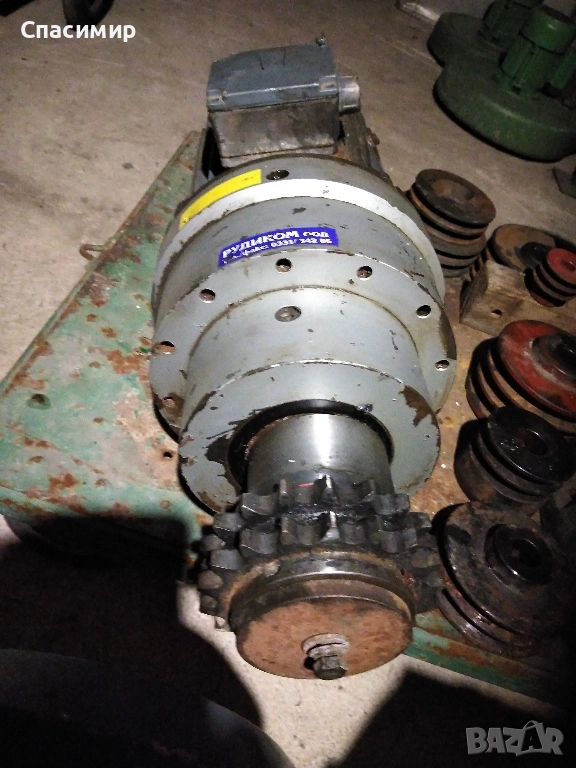 моторедуктор 2,2kw на 1410об 1/46 изх 30обр, снимка 1