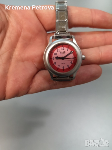 детски часовник Club by Inex с червен циферблат, с номер на модела 58585,Водоустойчивост: 5 ATM, снимка 1