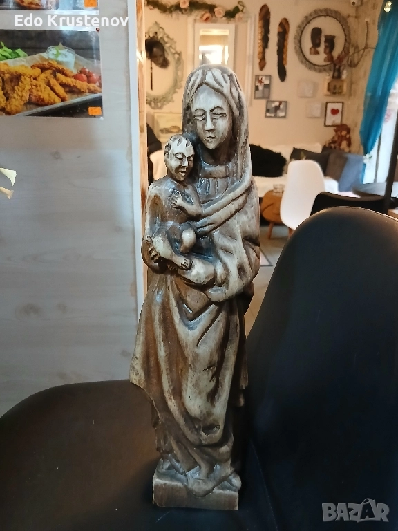 Дървена скулптура "Мадона с Младенеца", снимка 1