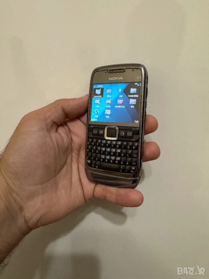 Nokia e71, снимка 1