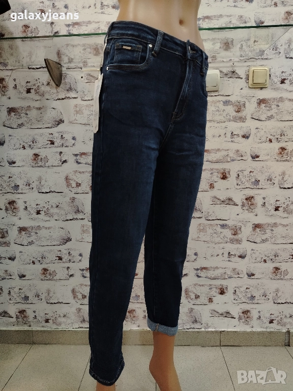 Version- модел Mom fit, тъмни, висока талия, мек деним с еластан, по- къси, снимка 1