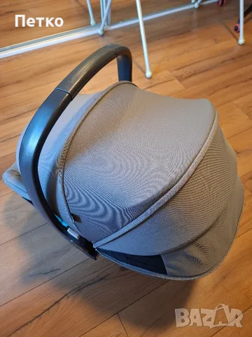 Столче за кола Peg Perego Primo Viaggio Lounge + въртяща база Base Giro, снимка 3 - Столчета за кола и колело - 55977937