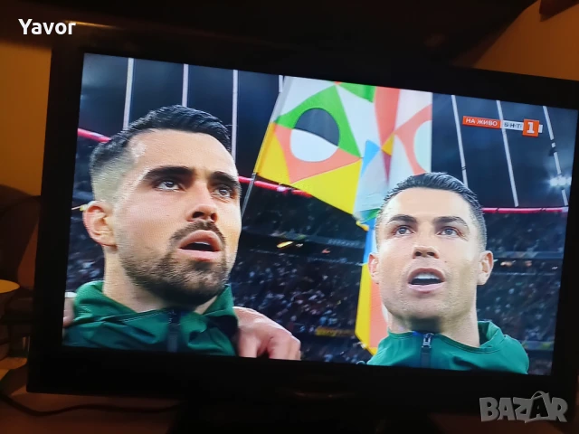 Телевизор Crown 24"  инча с дистанционно, снимка 4 - Телевизори - 50595998