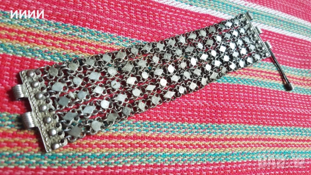 Възрожденска сребърна гривна верижка , снимка 2 - Антикварни и старинни предмети - 52050466