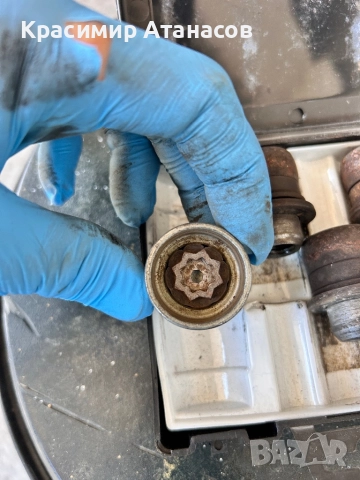 Секретни болтове джанти за Тойота Авенсис T27. Седан. Комби. 2009-2015г, снимка 2 - Аксесоари и консумативи - 52199314