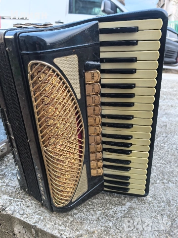 Акордеон, снимка 6 - Акордеони - 53103177
