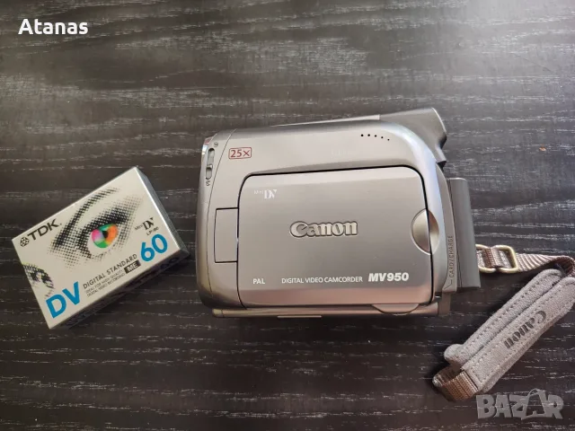 Видеокамера Canon MV950