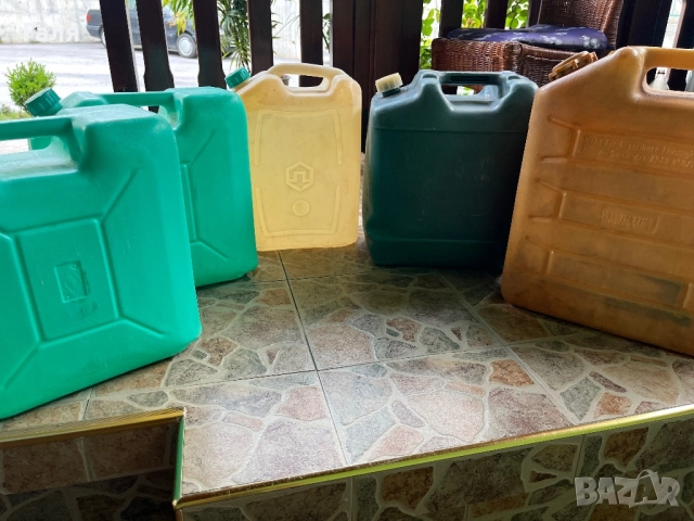 Пласмасови туби, снимка 2 - Други стоки за дома - 51432339