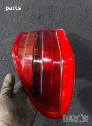 Ляв Външен Стоп Мерцедес Е класа W210
(Н) - A2108204364, снимка 4 - Части - 50835052