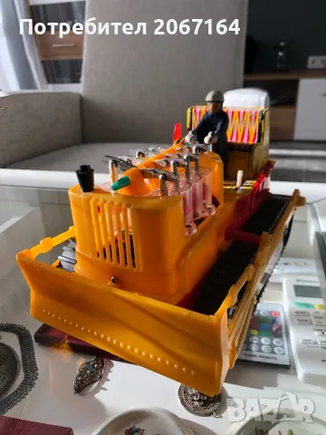 Стара ламаринена играчка от 1970, снимка 15 - Колекции - 48375186