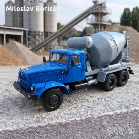 ПРОМО Kraz/Краз 256 бетоновоз 1:43 мащаб