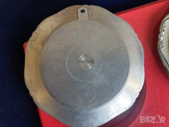 Петродворец - Сувенир 3 красиви чинийки / Петерхоф-Русия, нови, ( и за окачване също), от СССР, снимка 5 - Други ценни предмети - 38566237