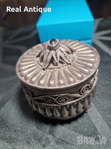 Уникална рядка антикварна колекционерска кутия за бижута филигран- Албания , снимка 3 - Антикварни и старинни предмети - 42079638