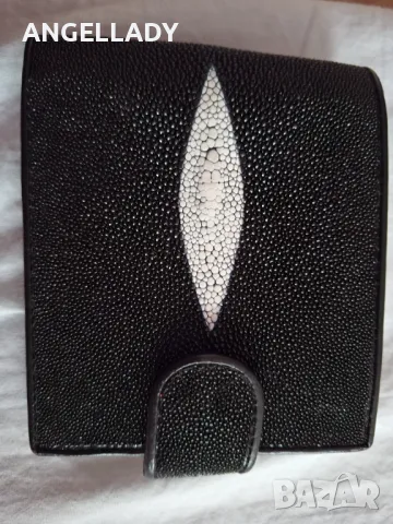 Луксозен  портфейл от скат, снимка 2 - Портфейли, портмонета - 50015123