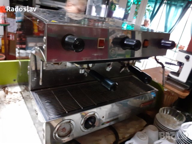 Sanremo Пофисионална кафе машина, снимка 1 - Кафемашини - 40782317