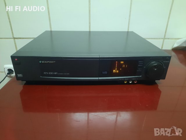 Blaupunkt RTV-830 S-VHS Hi-Fi Video recorder, снимка 3 - Плейъри, домашно кино, прожектори - 42346704