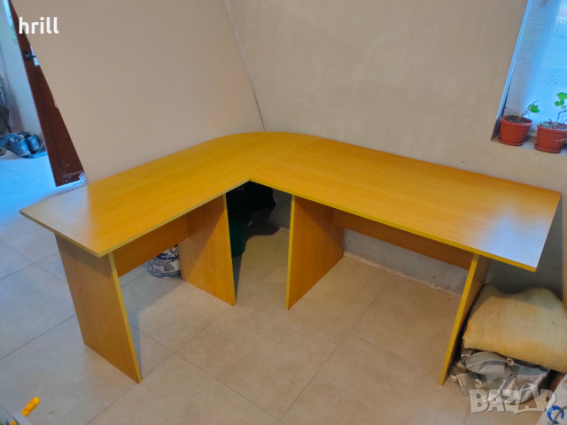 Бюра бамбук крака метал и офис столове сиви кафеви плат меш маса, снимка 5 - Бюра - 43987955