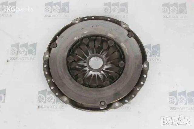 Притискателен диск за Volkswagen Passat B6 2.0tdi 140 к.с. (2005-2010), снимка 2 - Части - 49166855