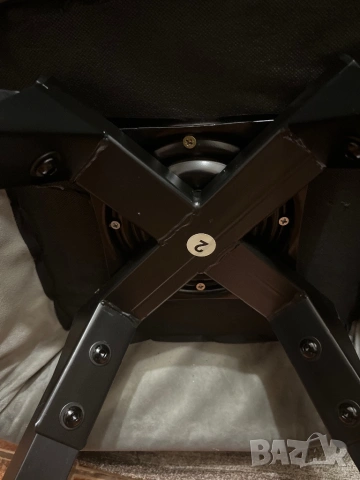 Три броя столове, снимка 3 - Столове - 53154871