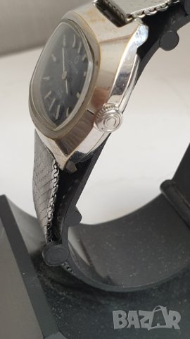Дамски механичен часовник CERTINA Club 2000, снимка 3 - Антикварни и старинни предмети - 42293329