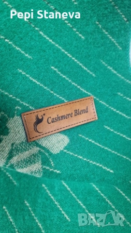 Кашмирен шал на  пчели уникален дизайн  две лица, снимка 7 - Шалове - 52749123