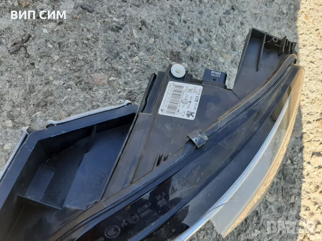 Продавам фар за Peugeot 308 2017г.Оригинален номер 967783248001., снимка 2 - Части - 48169087