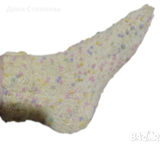 Ръчно плетени вълнени чорапи, снимка 9 - Дамски чорапи - 50031721