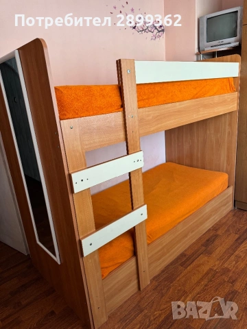 Легло на два нива