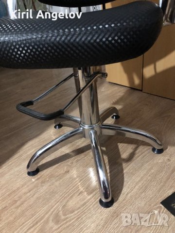 Висок клас фризьорски стол с висока крачна хидравлика, снимка 3 - Столове - 44354704