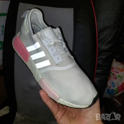 оригинални маратонки  ADIDAS NMD R1 номер 41,5-42, снимка 14 - Маратонки - 38276469